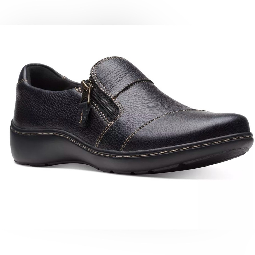New without Tag Clarks women’s Cora Harbor Black Leather Loafers size 8.5